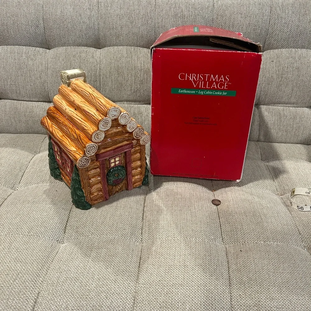 Christmas Village Earthenware Log Cabin Holiday Cookie Jar - Brown and Green - Picture 3 of 16